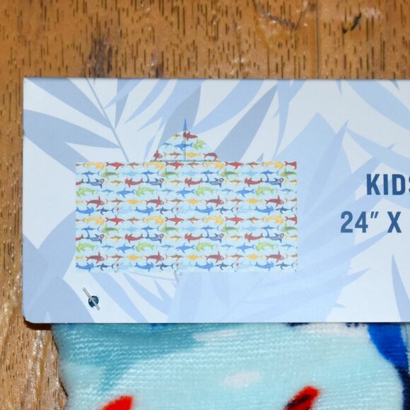 NWT Tommy Bahama Shark Print Kids Hooded Towel 24" x 48" - Picture 4 of 5